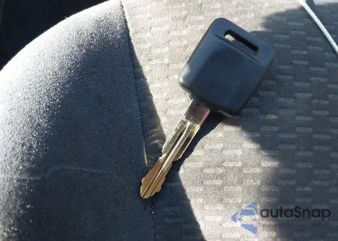 2005 Nissan Altima 2.5 S from USA, damaged, VIN 1N4AL11E05C104589